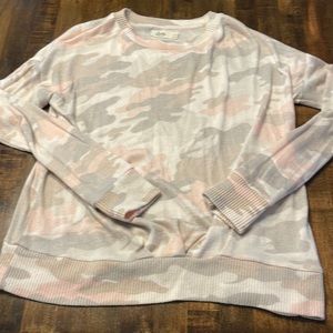 pink camo sweater girls L